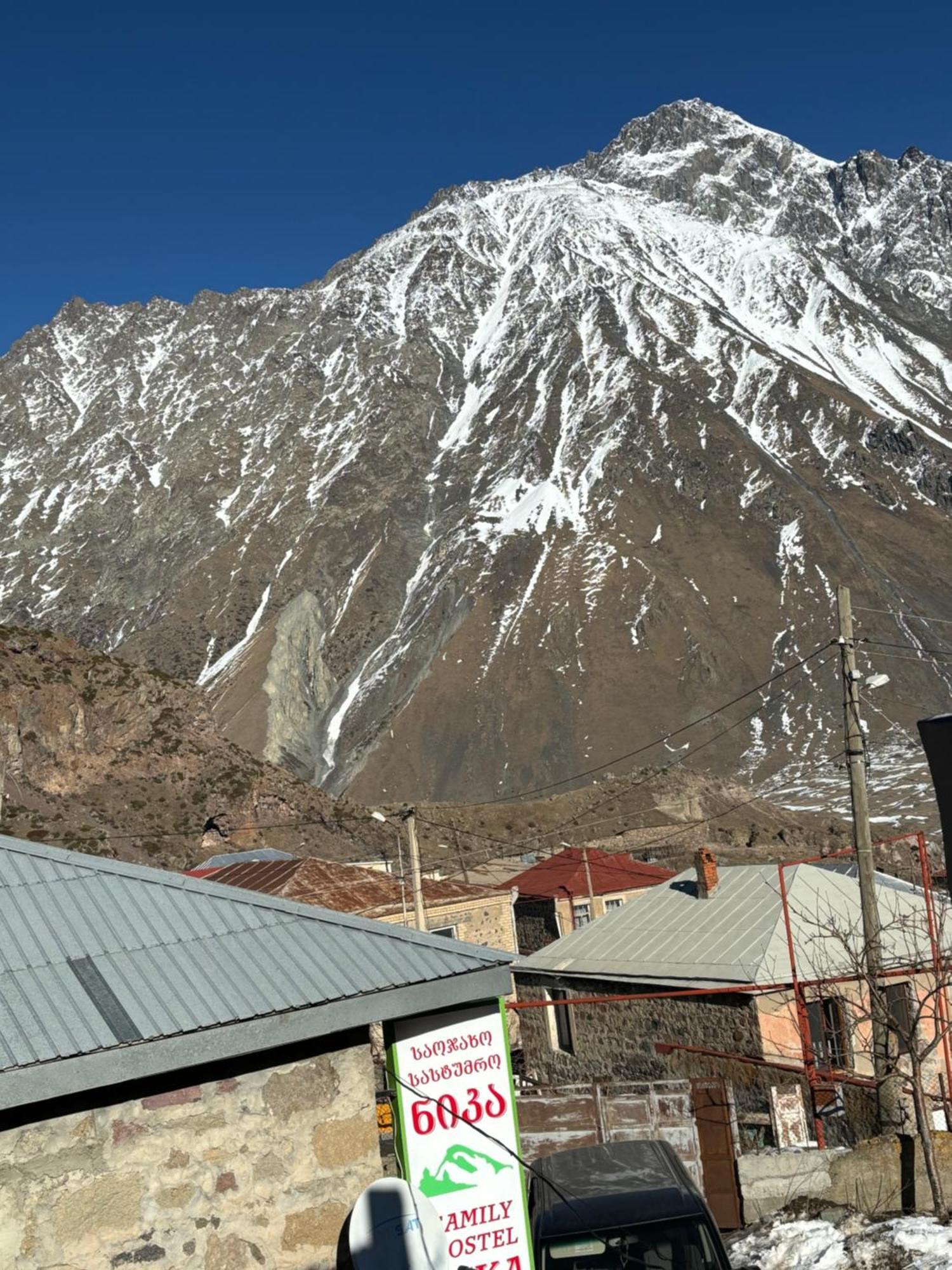 Family Hostel Nika Kazbegi Exterior photo