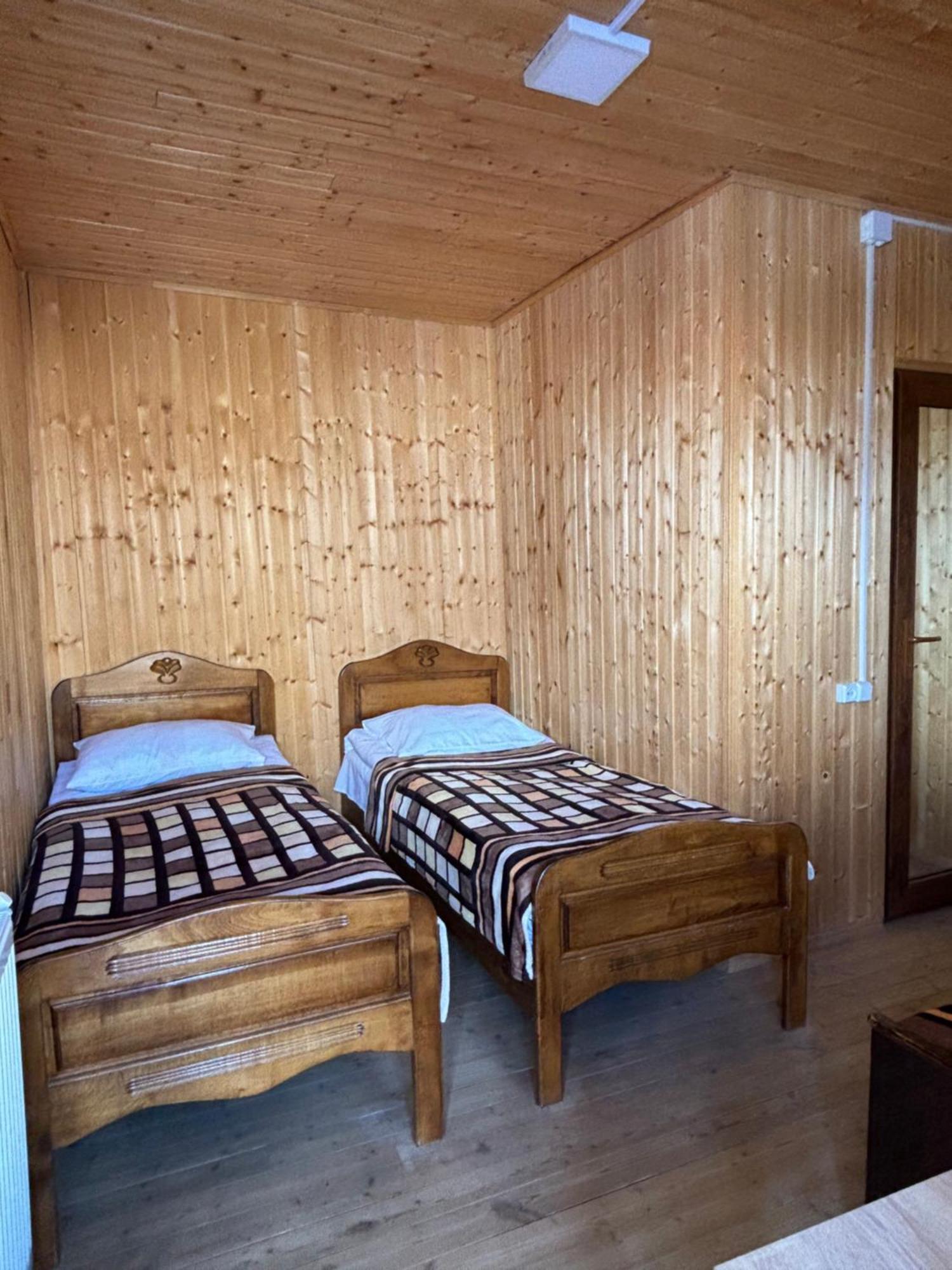 Family Hostel Nika Kazbegi Exterior photo